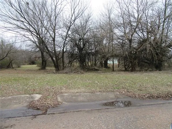 W Delaware Ave, McAlester, OK 74501