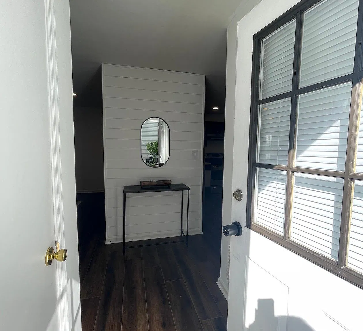 4235 Stockbridge Dr — Photo 2