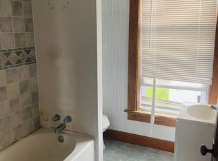1054 Beckford St, New Castle, PA 16101