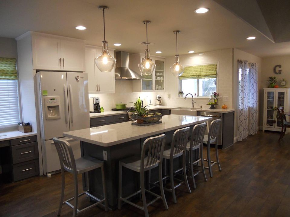 2nd image of 891 Country Oak Dr
