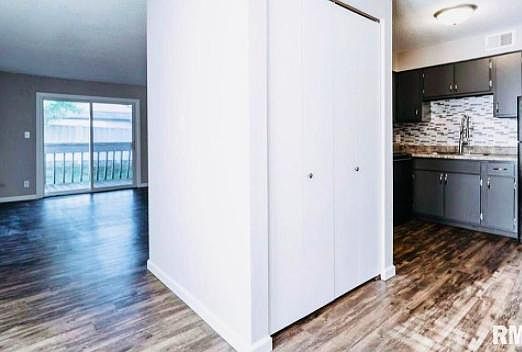 3rd image of 2622 W Willow Lake Dr #321