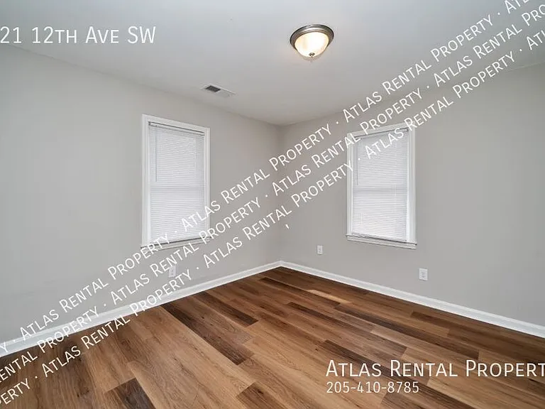 221 12th Ave SW — Photo 10