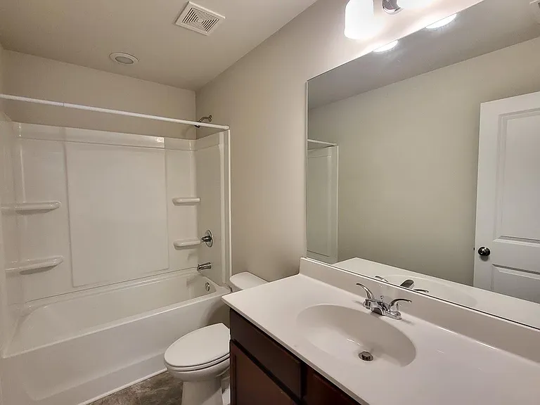 42 Laurel Dr E — Photo 19