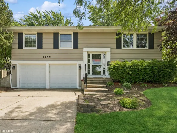 1759 Glen Lake Rd, Hoffman Estates, IL 60169