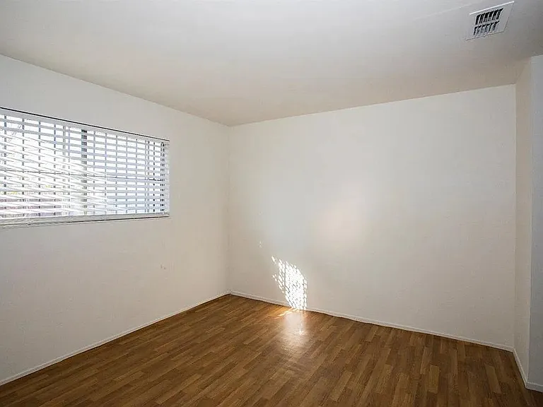 7512 Rubens Pkwy — Photo 5