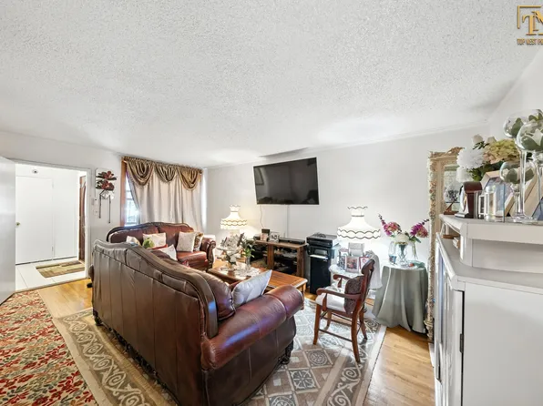 1226 East 51st Street image 15 of 29