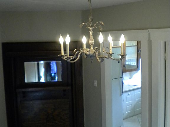 5th image of 1325 Beach Ave #2