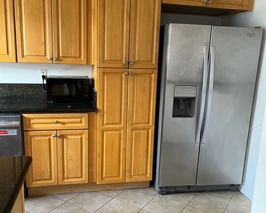 3rd image of 1327 Stanford St APT 6