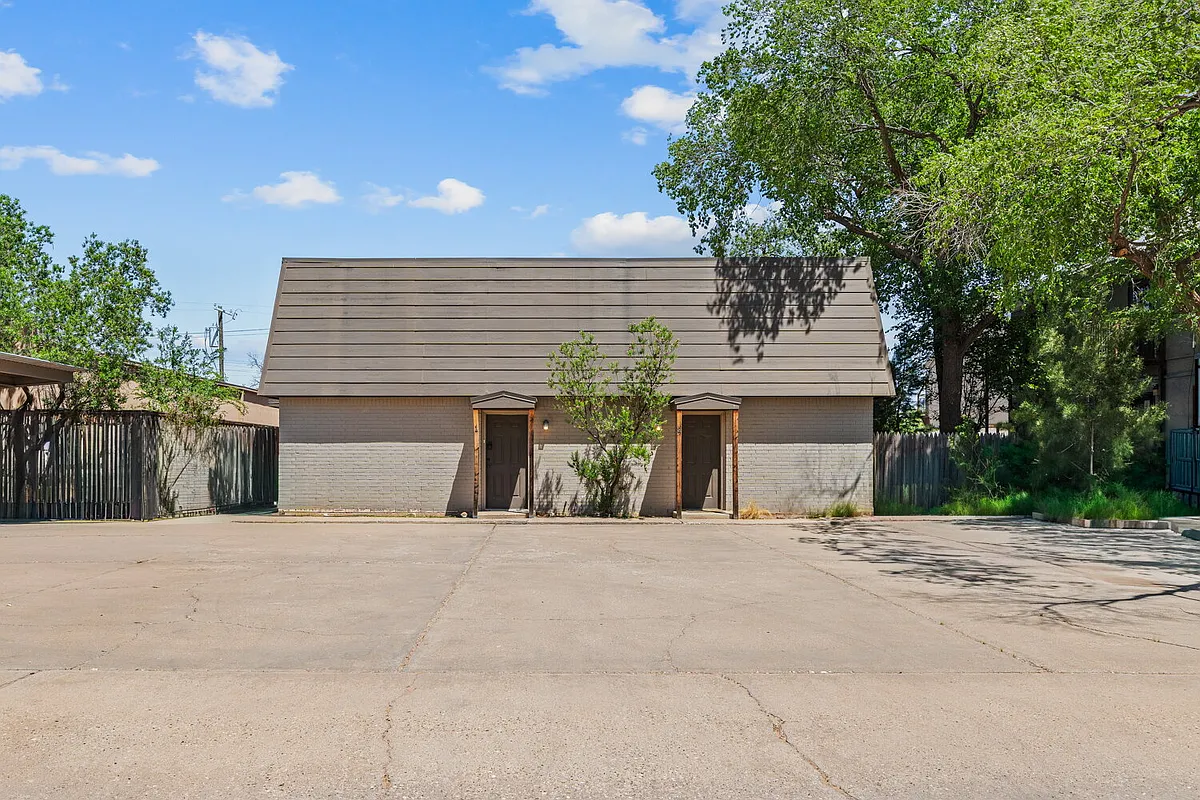 Building Photo - 4206 17th St #3