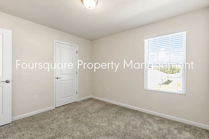 1716 Luna Way — Photo 31