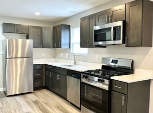 1524 E 44th Ave, Gary, IN 46409