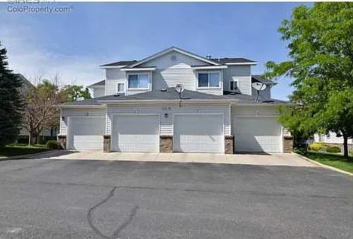 950 52nd Avenue Court — Photo 2