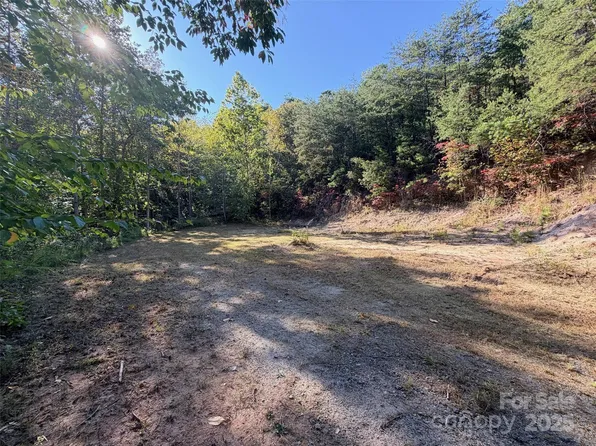 762 Island Creek Rd, Lake Lure, NC 28746