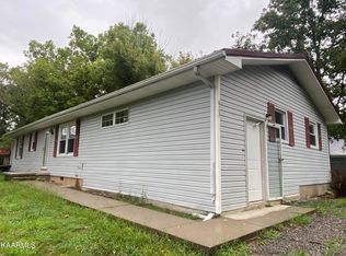 623 Parkey Rd, Ewing, VA 24248