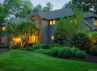 10 Elcy Way, Simsbury, CT 06070