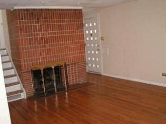 2nd image of 3075 N Glencoe St