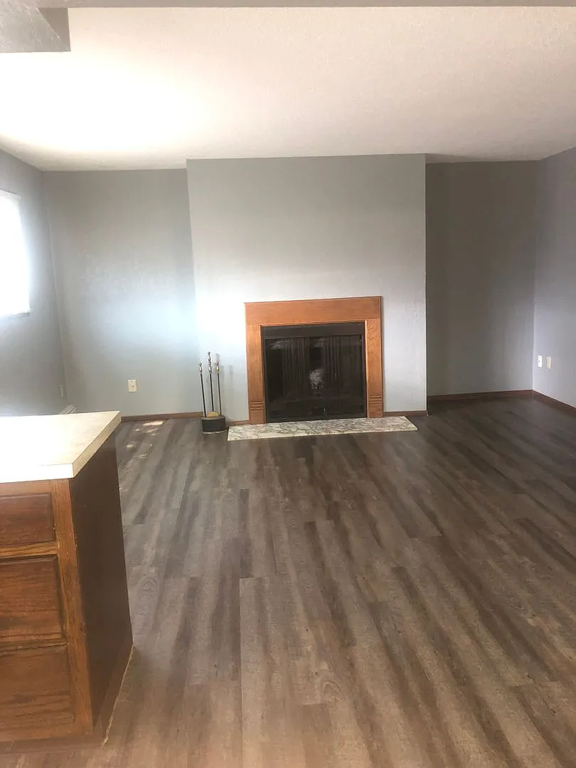 Cliff Apartments — Photo 3