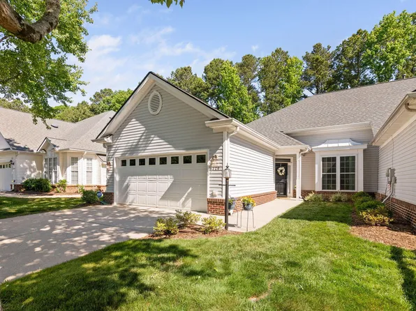 120 Sawgrass Hill Ct, Cary, NC 27519
