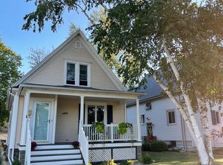 824 Lewis Ave, Saint Joseph, MI 49085