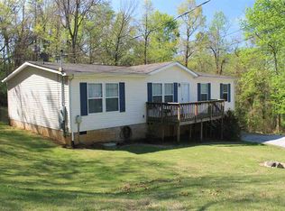 831 Pine Ridge Rd, Dandridge, TN 37725