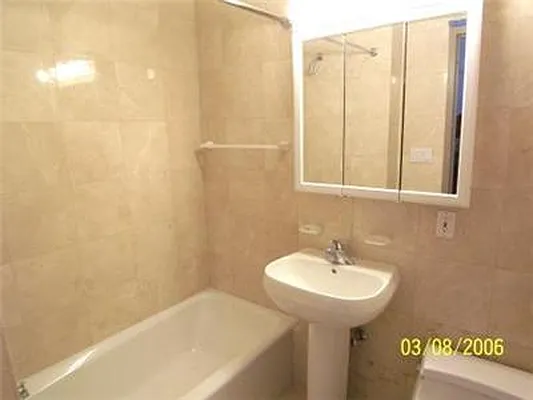 Rented by E Property Group | media 15