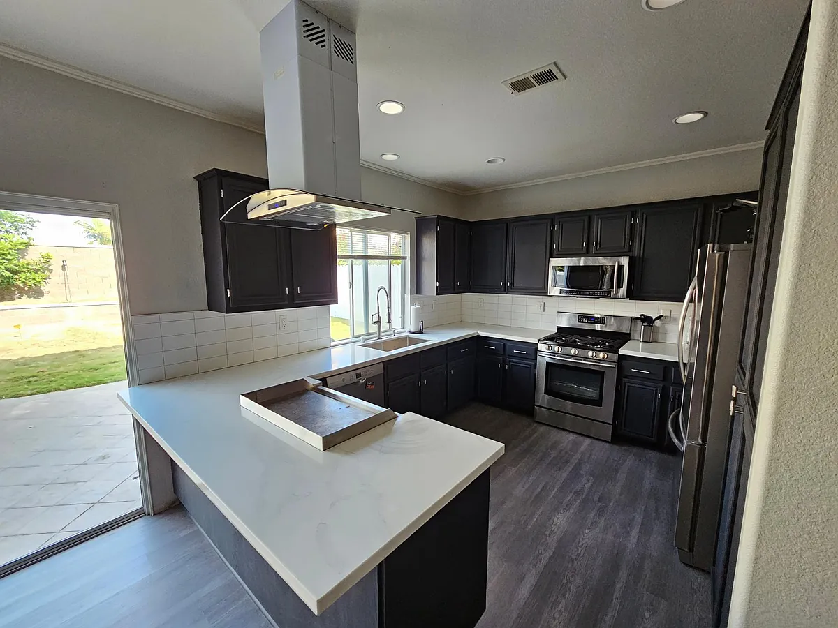 Building Photo - 1327 Dawson Dr