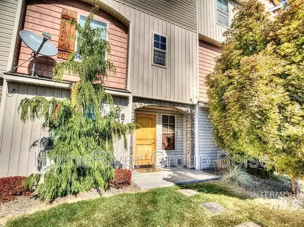 8771 W Pine Valley Ln, Boise, ID 83709