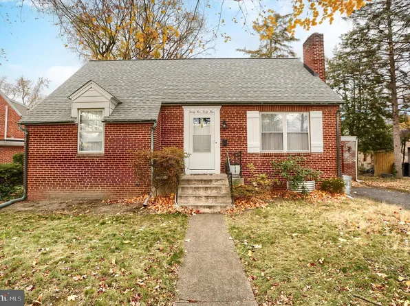 3544 Schoolhouse Ln, Harrisburg, PA 17109