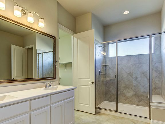 Stunning master bath