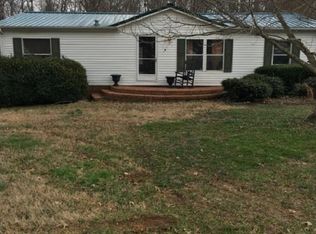 205 Roaming Dr, Chuckey, TN 37641