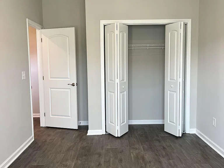 286 Maidens Choice Rd — Photo 21