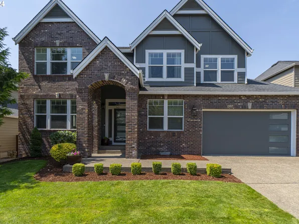 143 N Wood Ct, Newberg, OR 97132