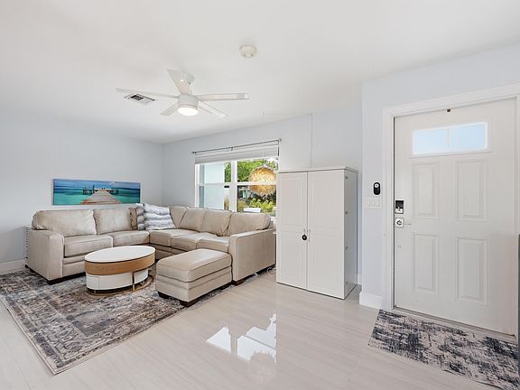 3rd image of 1516 Seabrook Road