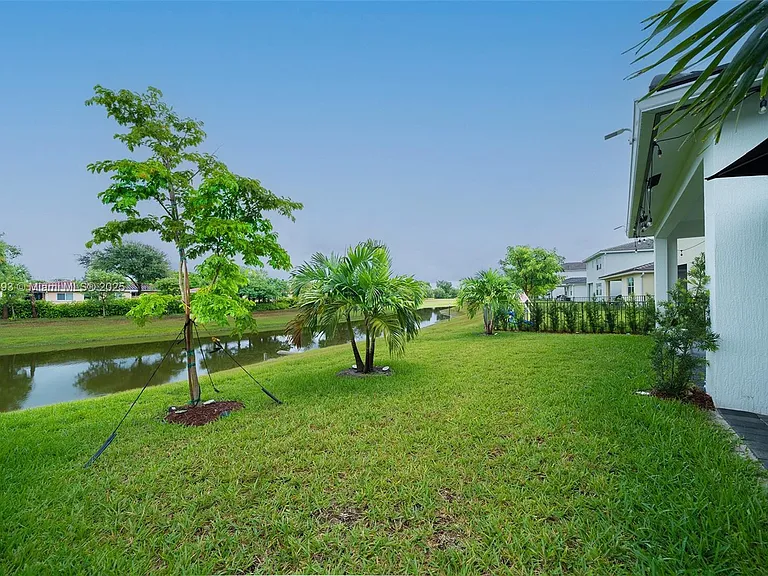 4230 Rosa Dr — Photo 22