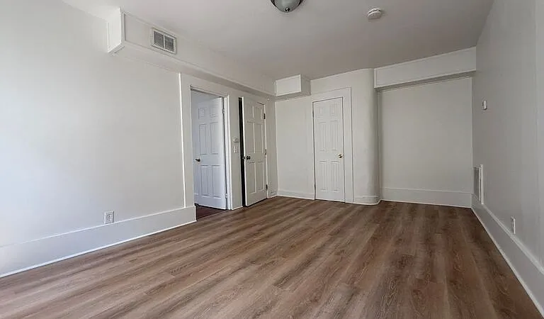 43-49 Oak St #47 — Photo 17