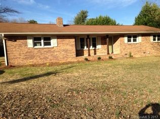 1751 Maple Ln, Lincolnton, NC 28092