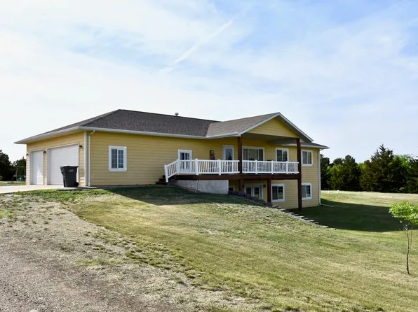 20061 Starlight Ave, Pierre, SD 57501
