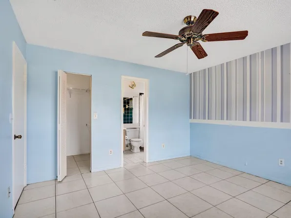 1080 Parkside Green Drive #A, Greenacres, FL 33415