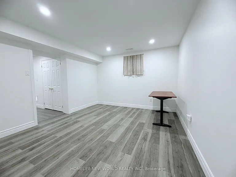 61 Crosland Dr — Photo 31