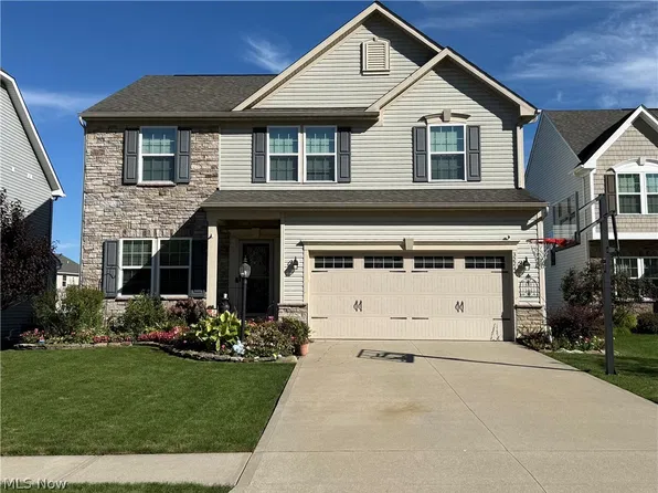3224 Fallen Brook Ln, Brunswick, OH 44212