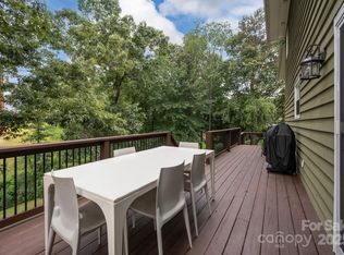 38 Tipton Dr, Candler, NC 28715