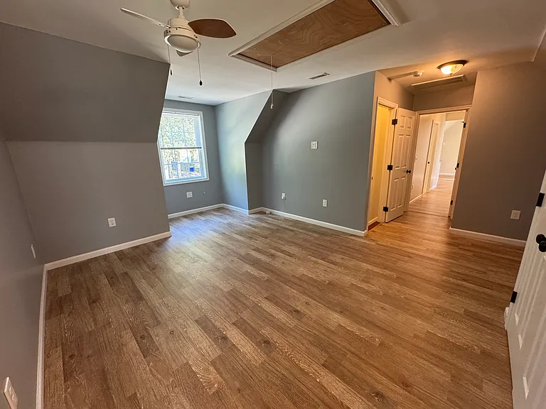 2094 Fieldcrest Dr — Photo 23