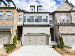 1013 Milhaven Dr, Roswell, GA 30076