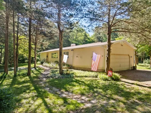 46 Silas Deane Road, Ledyard, CT 06339