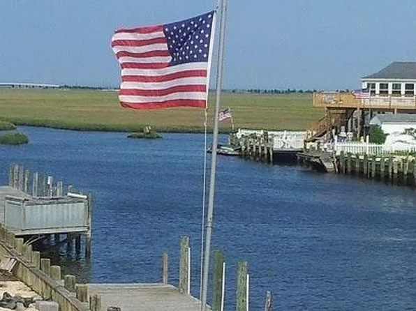128 E Dory Dr, Tuckerton, NJ 08087