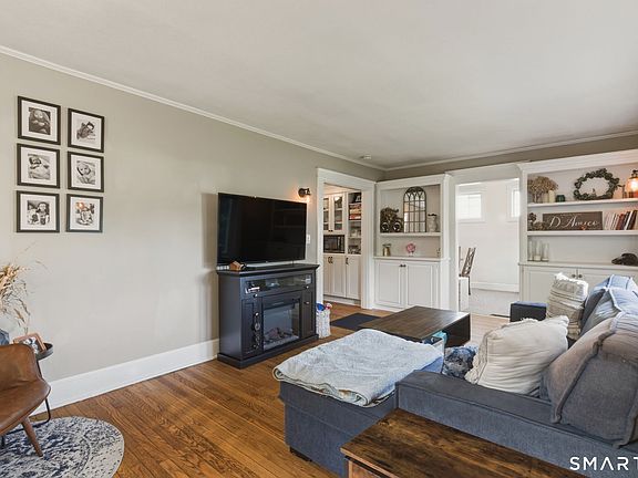 5th image of 72 Prospect Street