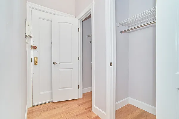 Rented by Living New York | media 12