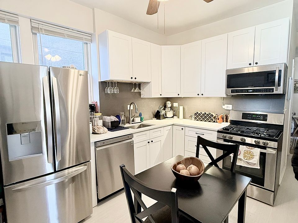 1st image of 2246 W Armitage Ave APT 2R