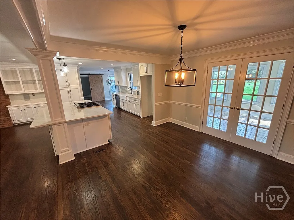 4 bed, 2.5 bath, 2883 sqft, $2,700 — Photo 4