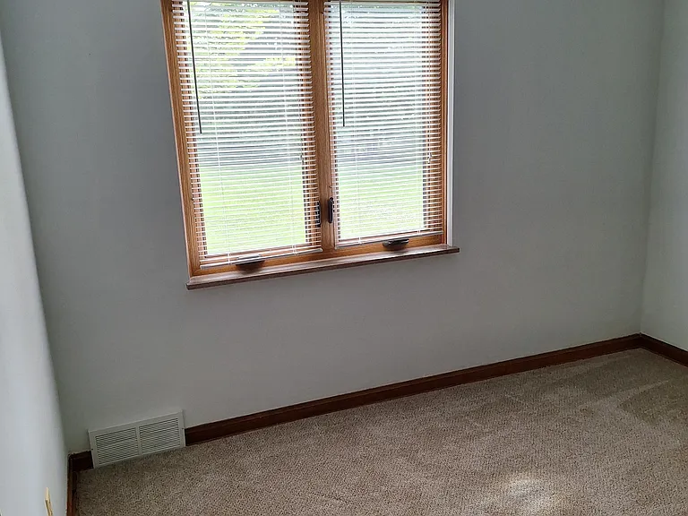 9330 Avery Rd — Photo 8